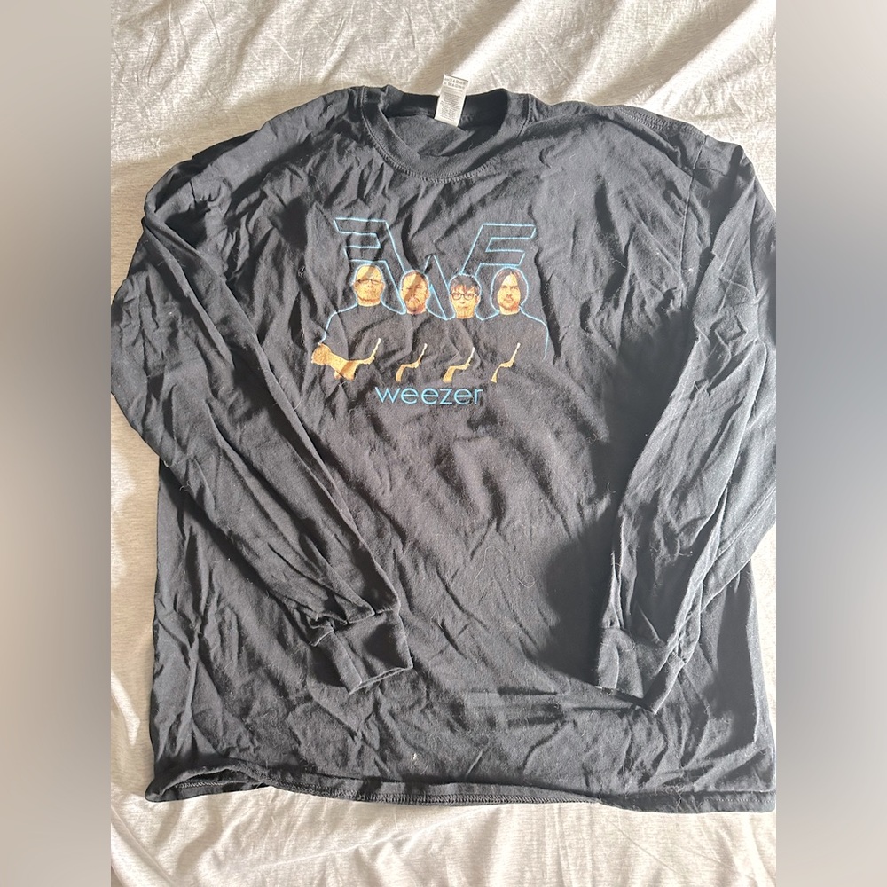Black Weezer Concert Long-sleeve tee